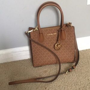 Micheal Kors Mercer medium light brown purse